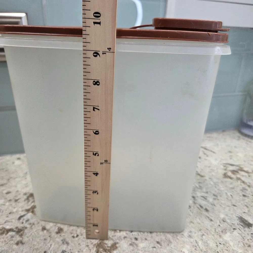 Vintage Tupperware Modular‎ Mate Super Oval 4 Brown Flip Top Pour Lid Container